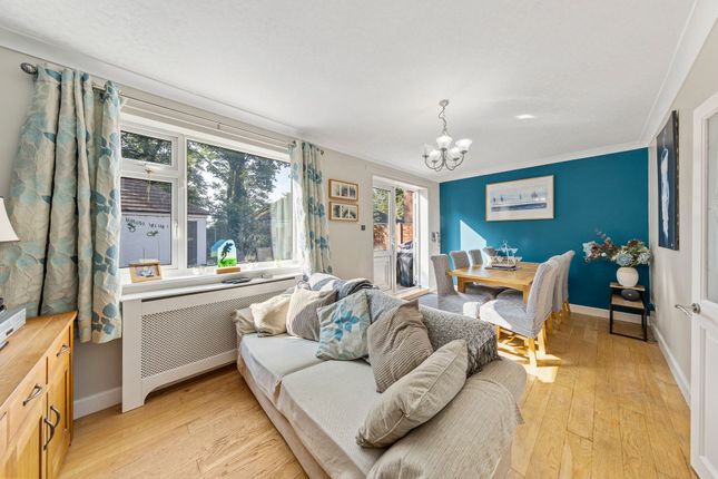 3 Hurst Lane, Warrington photo 3