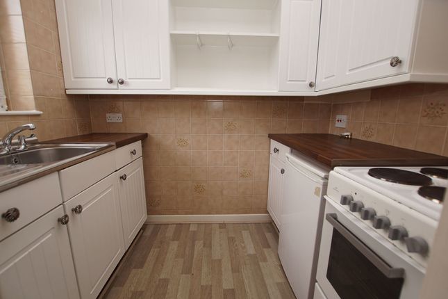 18 Homefort House, 82, Stoke Road, Gosport photo 3