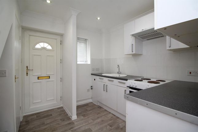 88, Whitacre, Peterborough photo 2