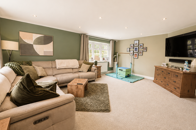 64a, Townsend, Soham photo 3