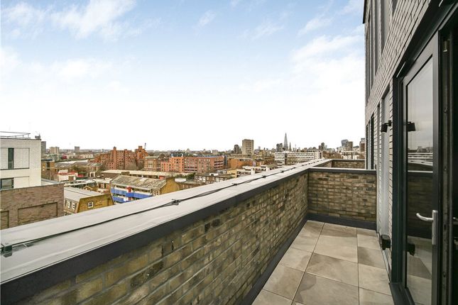 Flat for sale in Limehouse Lofts, London