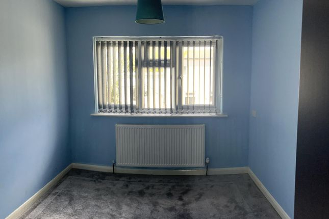 Terraced house to rent in Colvin Gardens, Ilford