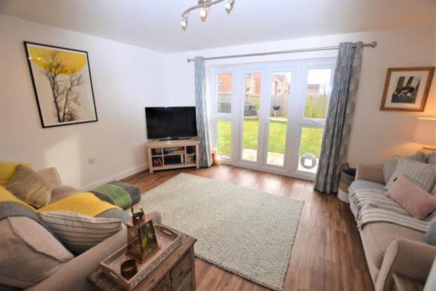 Link-detached house to rent in Parsons Green, Derby
