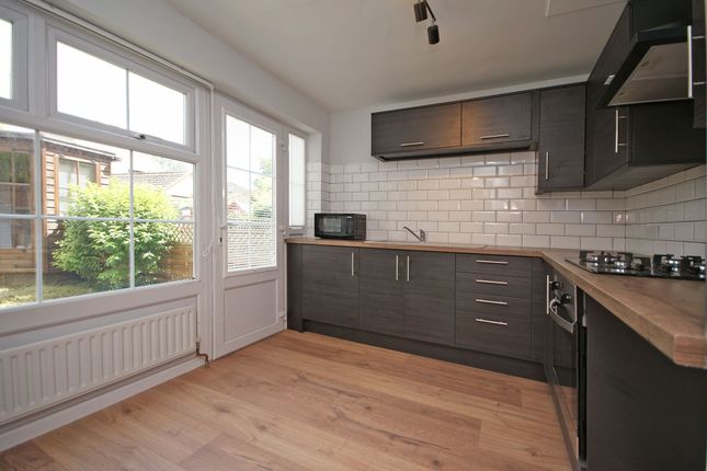 33 Millfield Glade, Harrogate photo 2