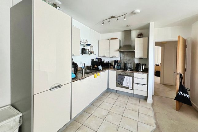 Flat 45,, Sapphire Court, Southampton photo 3