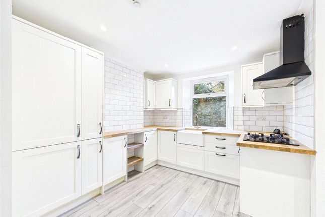 2, Railway Terrace, Cornwall photo 4