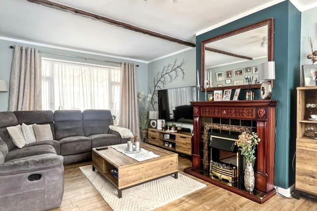 7, Littlefields Avenue, Banwell photo 2