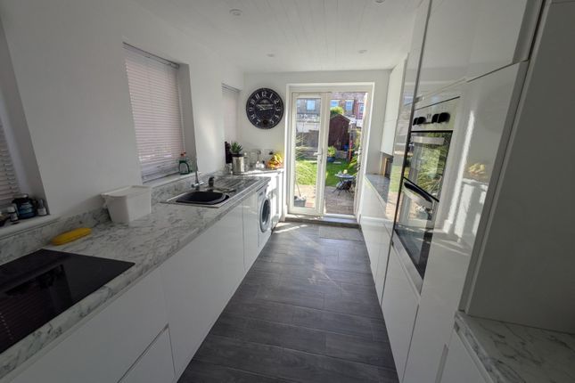 32, Marshall Street, Kent photo 2