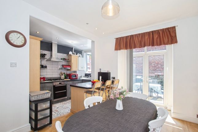 10, Lewis Avenue, Manchester photo 4