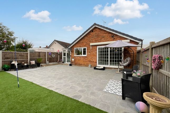 3 Fraser Close, Stone photo 4