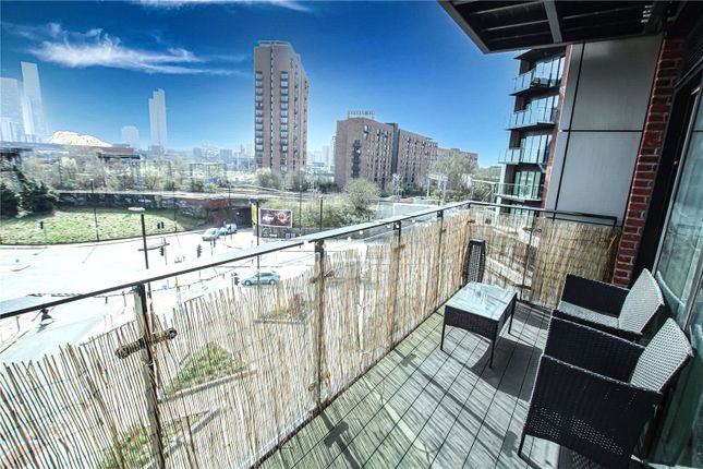 303, Charcoal Building, Middlewood Locks photo 4