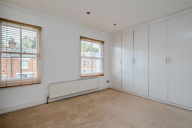 10, Hambro Road, London photo 4