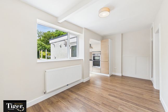 374, Warley Road, Blackpool photo 5