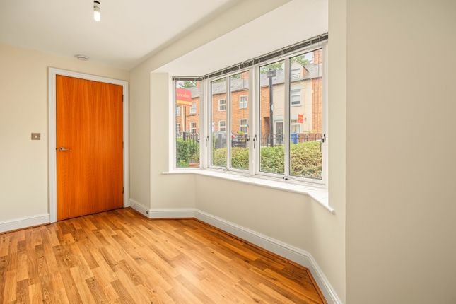 20, Bridge Court, The Causeway photo 4
