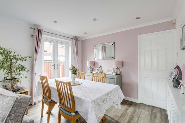 8 Ashwater Drive, Nottingham photo 3