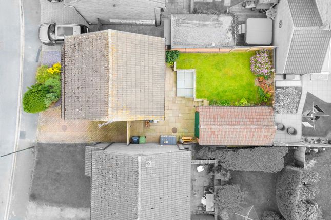 11 Blisworth Way, Swanwick, Derbyshire photo 4