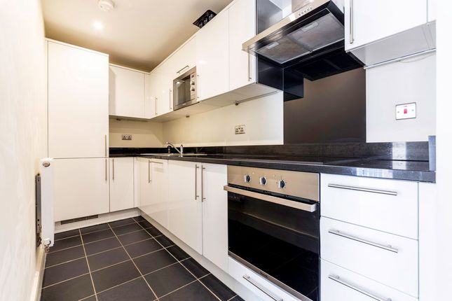 Flat 201, Causton House, Stockwell photo 4