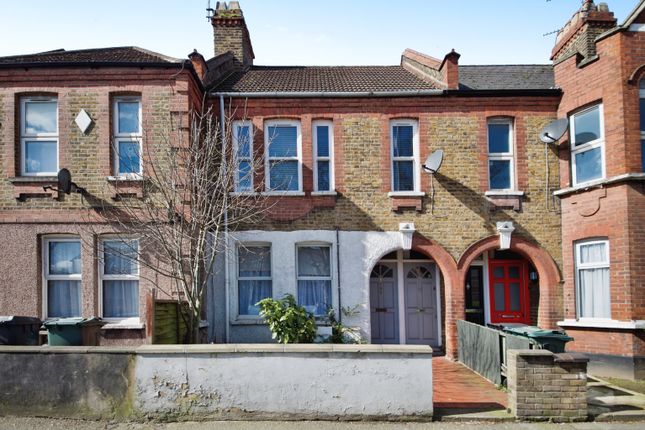 Maisonette for sale in Chingford Road, Walthamstow