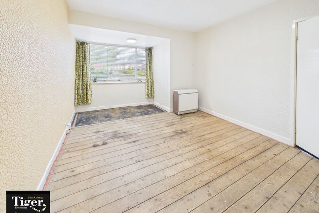 19, Kinross Crescent, Blackpool photo 2