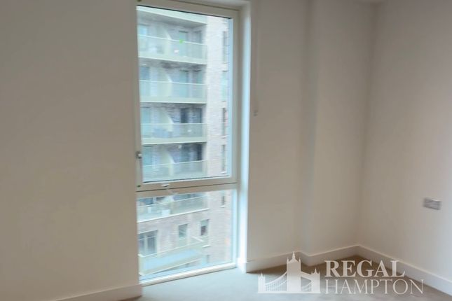 62, Monterrey House, 3 Everdene Path, London photo 2