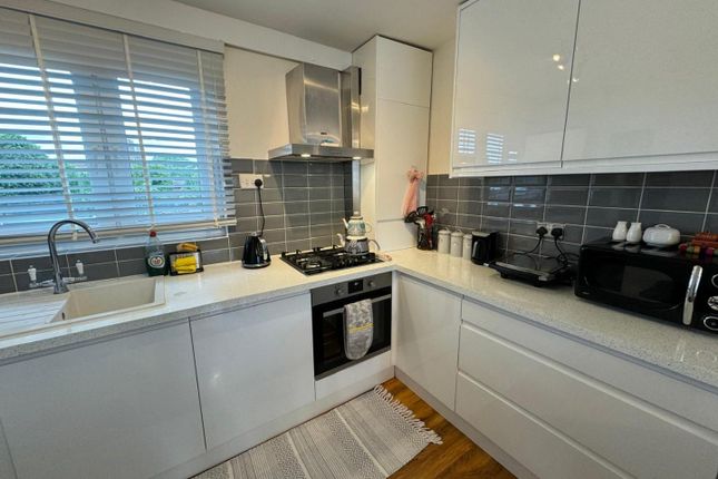 2-bed flat on 12, MacBeth House, London, £465,000