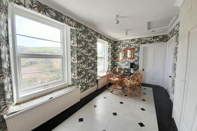 5 Thurlestone Court, Victoria Road, Dartmouth photo 5