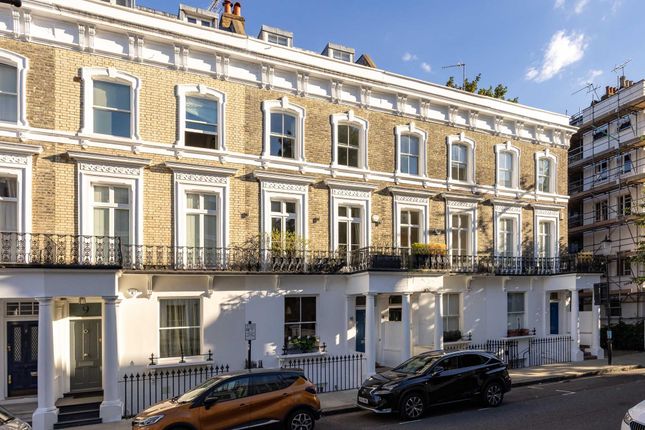 Terraced house for sale in Fawcett Street, London