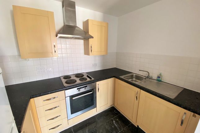 Flat for sale in Hever Hall, Conisbrough Keep, Coventry