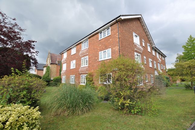 Thumbnail Flat to rent in Lyn Court, Ferndown Close, Guildford, Surrey