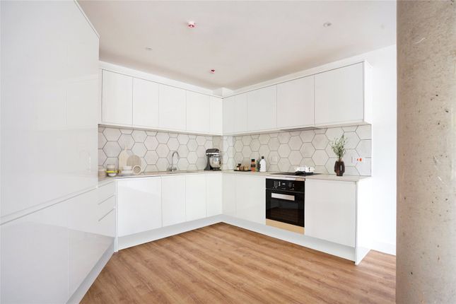 Thumbnail Flat for sale in Harbour Road, Bristol