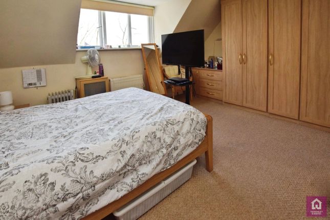 76, Lawnhurst Avenue, Manchester photo 4