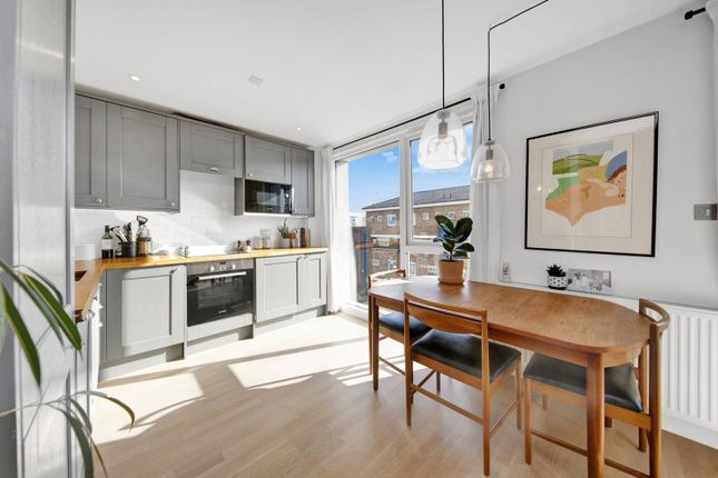 Thumbnail Flat for sale in Bow Common Lane, Bow, London