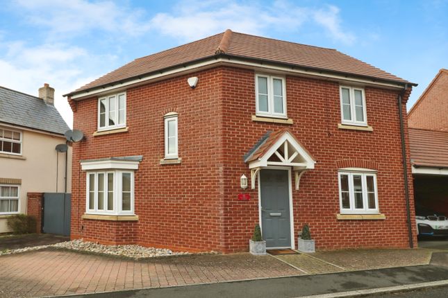 Thumbnail Link-detached house for sale in Lannesbury Crescent, St. Neots
