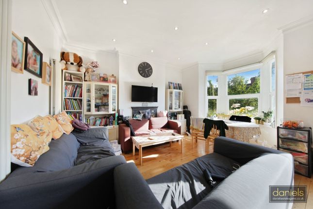 2-bed flat on 46b, Wendover Road, London, £375,000