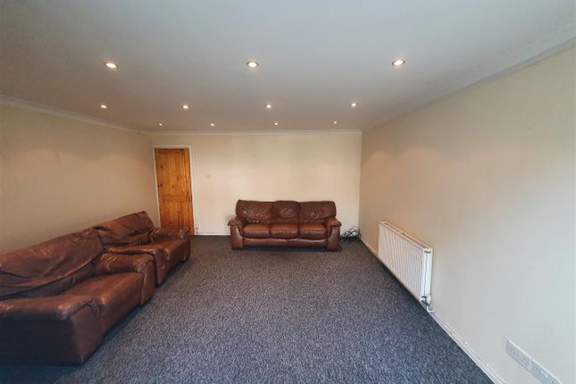 Thumbnail Terraced house to rent in The Hawthorns, Pentywn, Cardiff