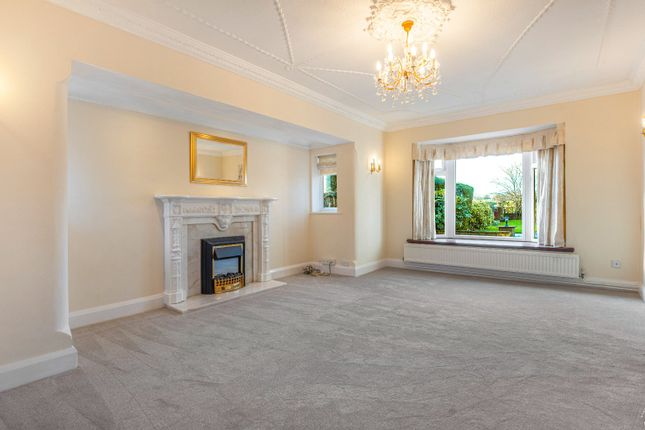 Thornfields, 160 Derby Road, Alfreton photo 3
