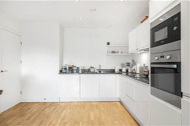 Thumbnail Flat for sale in Upper North Road, Canary Wharf, London