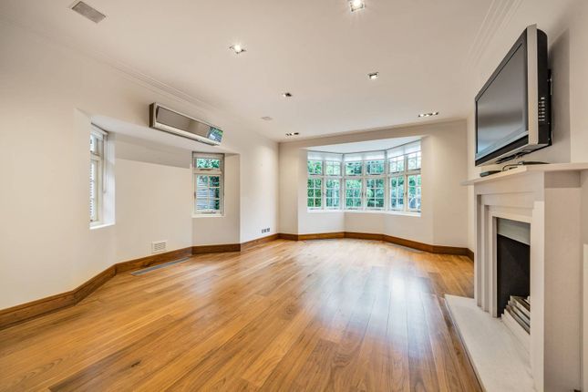 Thumbnail Property to rent in Bishops Avenue, Brondesbury, London