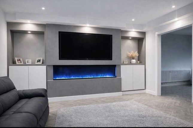 11A, Bakers Way, Bridgend photo 3