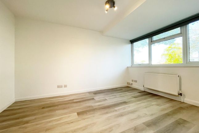 4, Westerdale, Hemel Hempstead photo 4