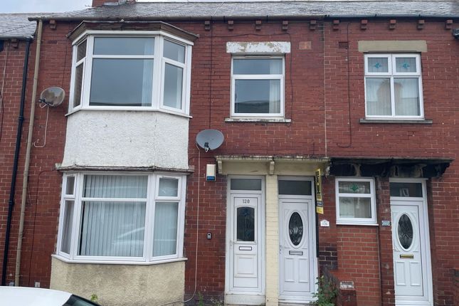 Thumbnail Flat to rent in Richmond Road, South Shields