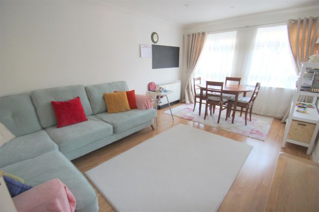 22, Stoneacre Court, Maidstone photo 2