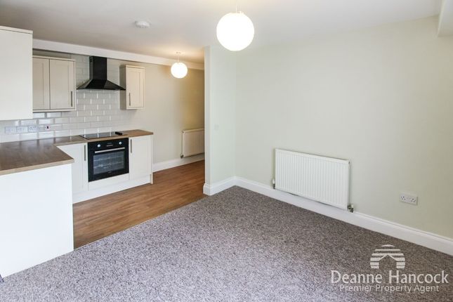 Flat 2, 7 Whimple Street, Plymouth photo 3