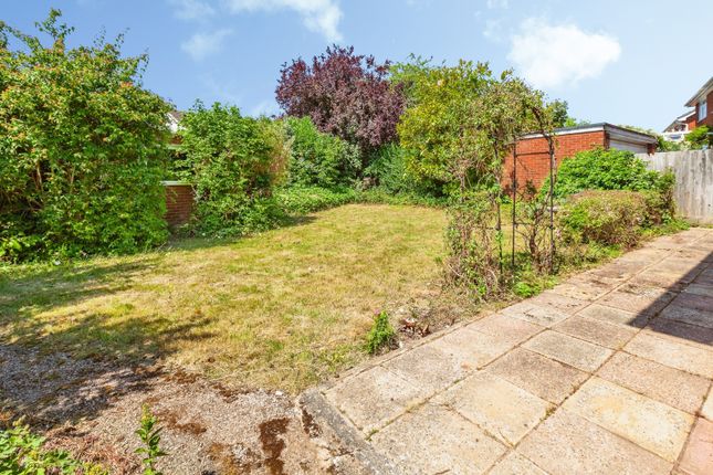 6, Cranbrook Drive, Berkshire photo 4