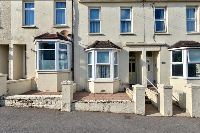 2-bed house on Evelyn Avenue, Newhaven, £265,000