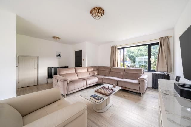 16, Keswick Close, Camberley photo 2