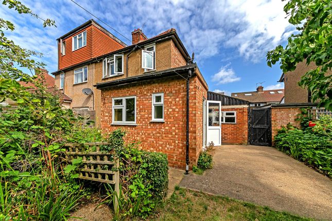 21a, Wynchlands Crescent, St Albans photo 2