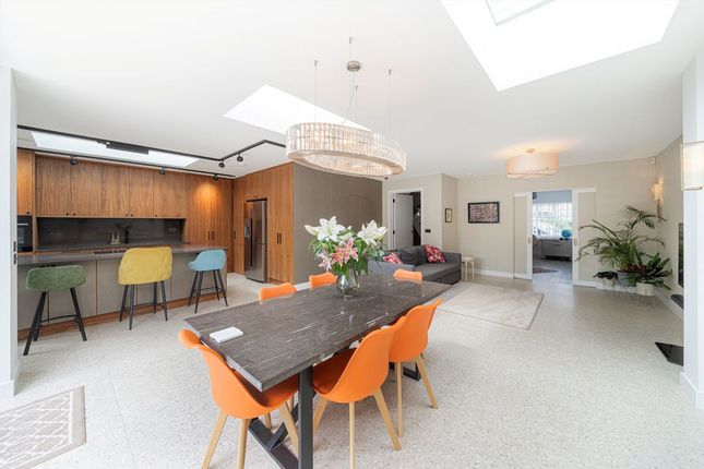 4, Vincent Road, Isleworth photo 2
