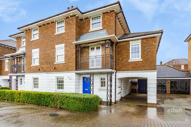 End terrace house for sale in Maypole Drive, Kings Hill