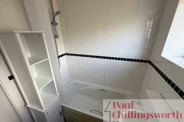 28 Woodcraft Close, Coventry photo 4